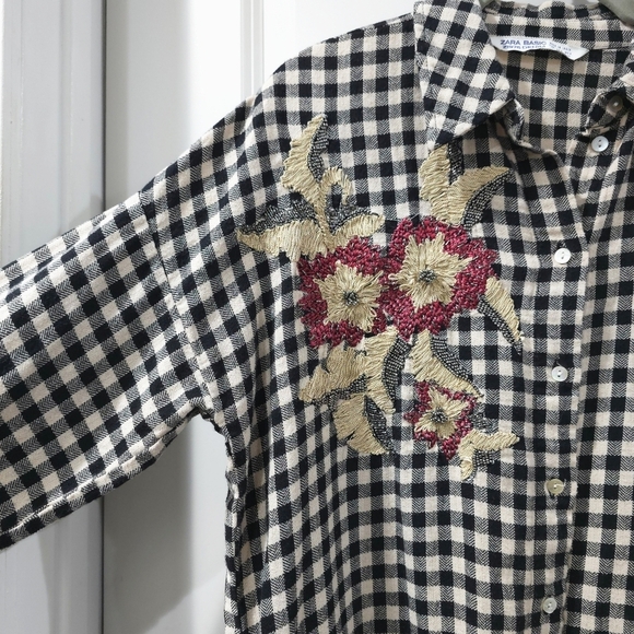 ZARA Black White Gingham Flannel Button Front, Floral Embroidery, High Low Tunic - Picture 7 of 16